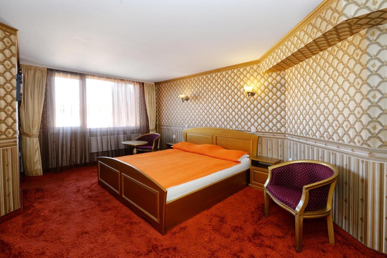 Hotel Sveti Nikola Boyana - Free Parking Sofia Cameră foto